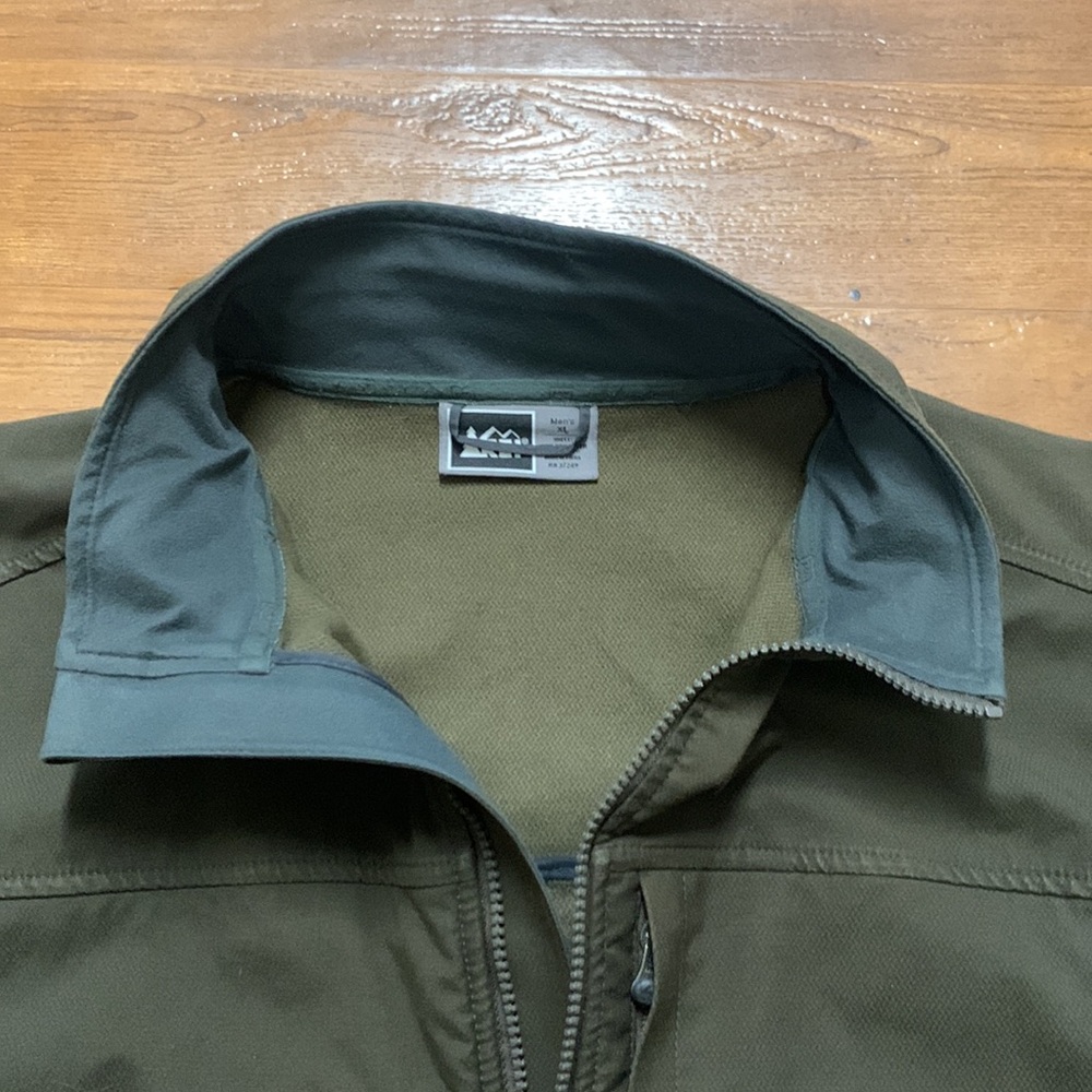 REI Jacket - Picture 3 of 8